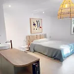 Luxury Villa, Infinity Pool, 5 Min Villa *